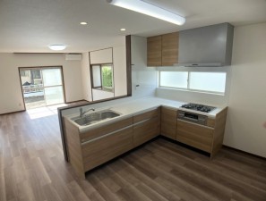 松本市大字笹賀、中古一戸建ての画像です