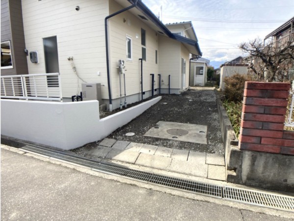 松本市大字笹賀、中古一戸建ての画像です