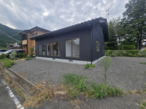 安曇野市堀金、中古一戸建ての外観画像です
