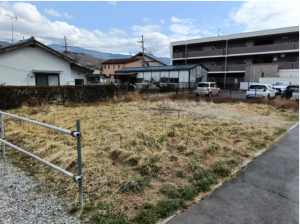 松本市出川町、土地の前面道路を含む現地写真画像です