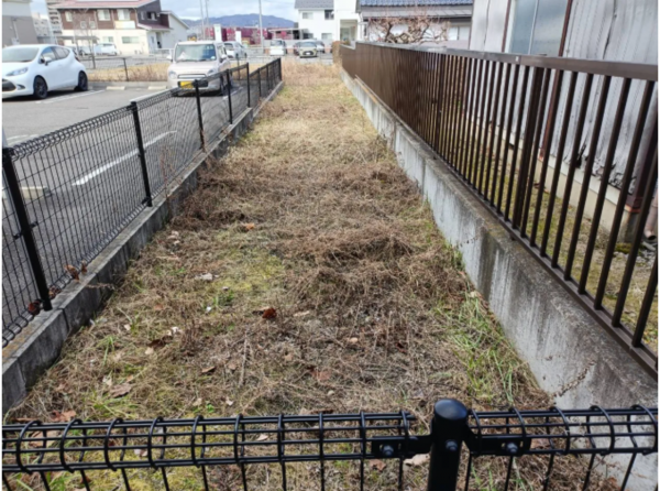 松本市出川町、土地の前面道路を含む現地写真画像です