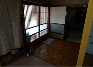 塩尻市大字木曽平沢、中古一戸建ての玄関画像です