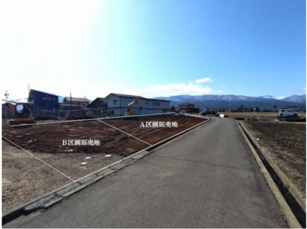 松本市大字今井、土地の前面道路を含む現地写真画像です