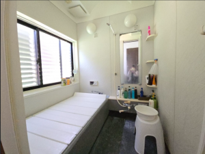 塩尻市大字広丘、中古一戸建ての風呂画像です