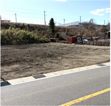 松本市波田、土地の前面道路を含む現地写真画像です