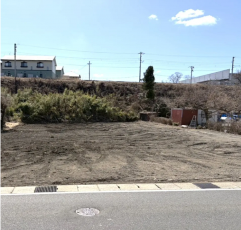 松本市波田、土地の前面道路を含む現地写真画像です