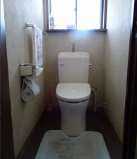 塩尻市大門、中古一戸建てのトイレ画像です
