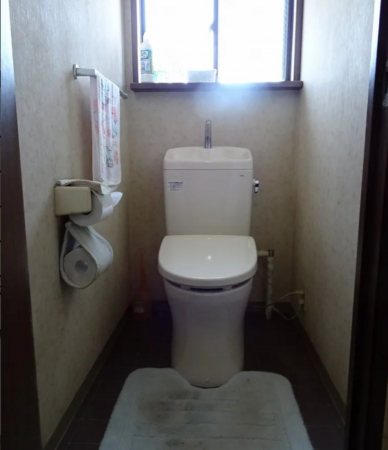塩尻市大門、中古一戸建てのトイレ画像です