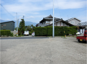 松本市梓川、土地の前面道路を含む現地写真画像です