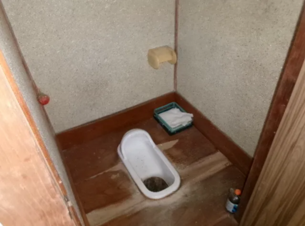 安曇野市明科、中古一戸建てのトイレ画像です