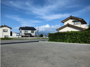 松本市梓川、土地の前面道路を含む現地写真画像です