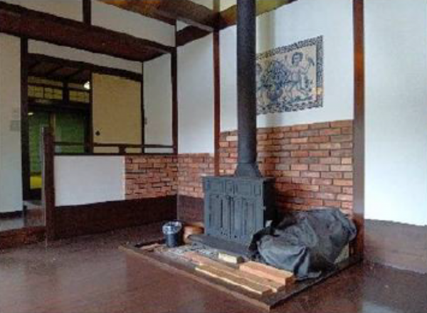 安曇野市穂高、中古一戸建ての居間画像です