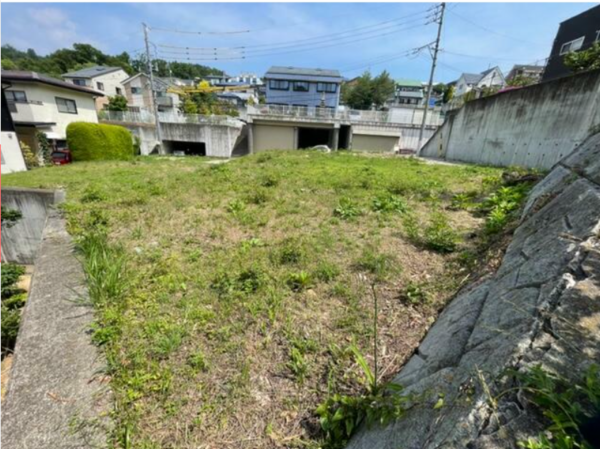 松本市蟻ケ崎台、土地の前面道路を含む現地写真画像です