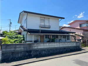 松本市波田、中古一戸建ての外観画像です