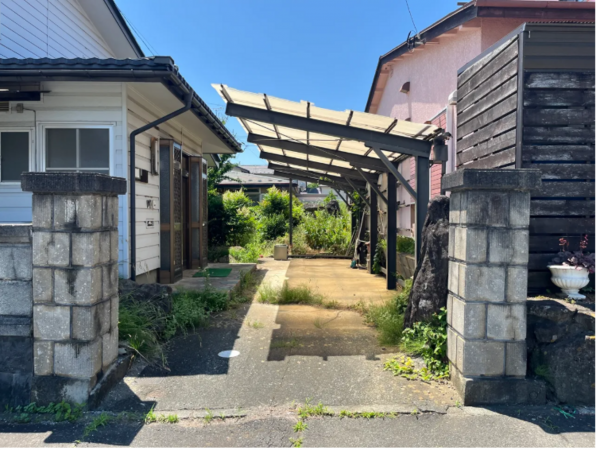 松本市波田、中古一戸建ての外観画像です