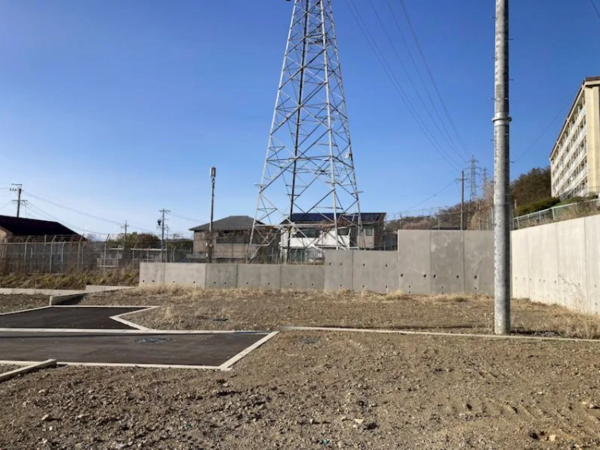 松本市並柳、新築一戸建ての前面道路を含む現地写真画像です