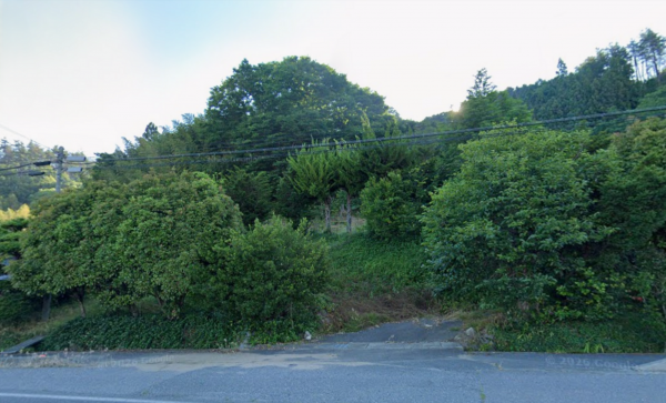 松本市大字中山、土地の前面道路を含む現地写真画像です