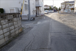 塩尻市大門、土地の前面道路を含む現地写真画像です