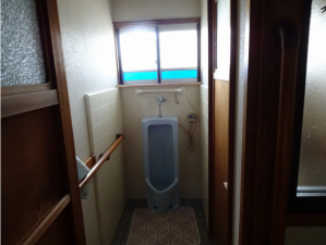 塩尻市大門、中古一戸建てのトイレ画像です