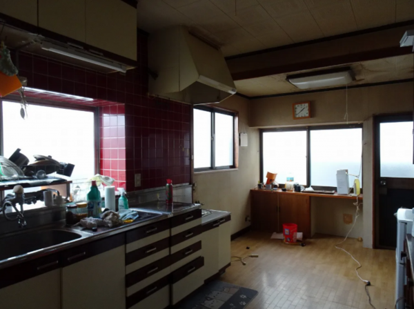 塩尻市大門、中古一戸建てのキッチン画像です