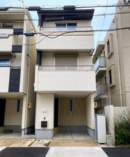 名古屋市昭和区駒方町、中古一戸建ての外観画像です