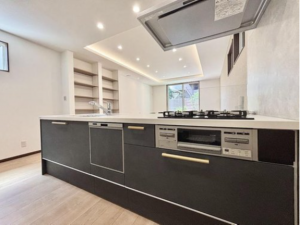 名古屋市昭和区折戸町、新築一戸建てのキッチン画像です