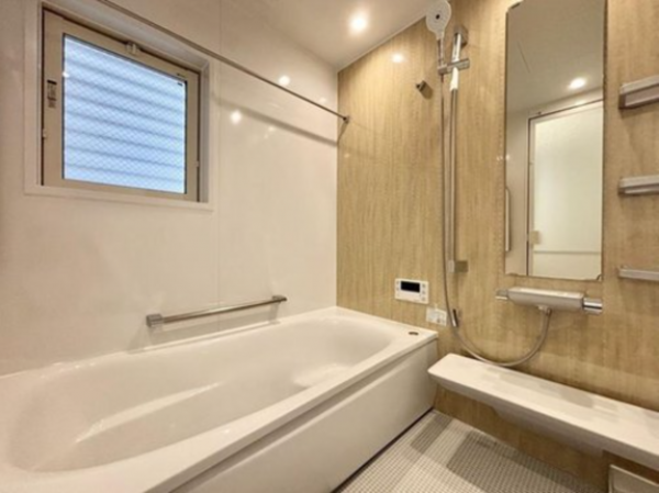 名古屋市昭和区折戸町、新築一戸建ての風呂画像です