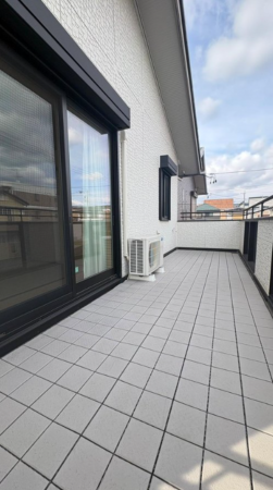 名古屋市昭和区伊勝町、中古一戸建てのバルコニー画像です