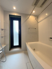 名古屋市昭和区山手通、中古マンションの風呂画像です