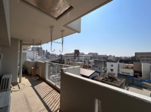 名古屋市昭和区滝子通、中古マンションのバルコニー画像です