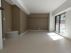 名古屋市昭和区八事富士見、中古マンションの居間画像です