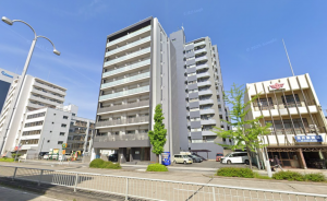 名古屋市昭和区阿由知通、中古マンションの外観画像です