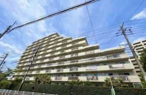 名古屋市昭和区滝川町、中古マンションの外観画像です