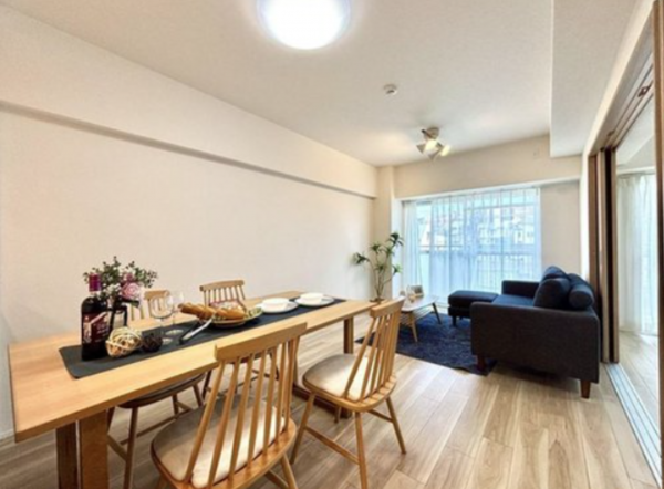 名古屋市昭和区滝川町、中古マンションの居間画像です