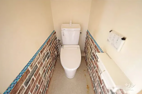 名古屋市昭和区滝子通、中古マンションのトイレ画像です