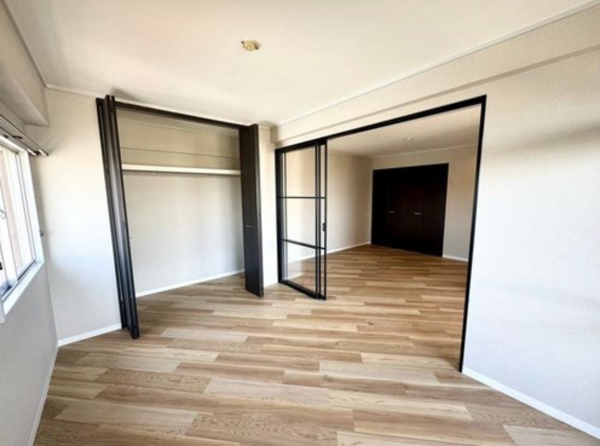 名古屋市昭和区広路町、中古マンションの居間画像です