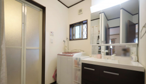 名古屋市昭和区村雲町、中古一戸建ての洗面画像です