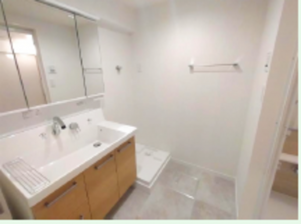 名古屋市昭和区滝川町、中古マンションの洗面画像です