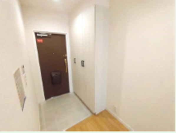 名古屋市昭和区滝川町、中古マンションの玄関画像です