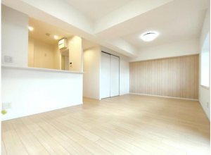 名古屋市昭和区八事富士見、中古マンションの居間画像です