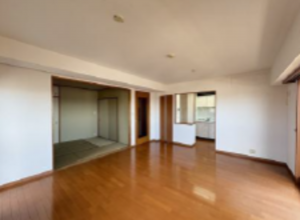 名古屋市昭和区折戸町、中古マンションの居間画像です