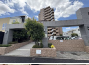 名古屋市昭和区折戸町、中古マンションの外観画像です