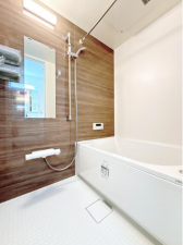 名古屋市昭和区檀溪通、中古マンションの風呂画像です