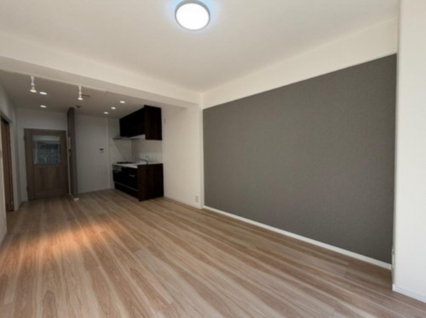 名古屋市昭和区八事富士見、中古マンションの居間画像です