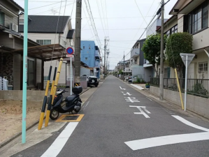 名古屋市昭和区長戸町、新築一戸建ての前面道路を含む現地写真画像です