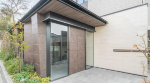 名古屋市昭和区前山町、中古マンションのエントランス画像です