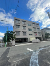 名古屋市瑞穂区松月町、中古マンションの外観画像です