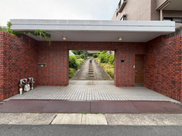 名古屋市千種区日和町、土地の前面道路を含む現地写真画像です