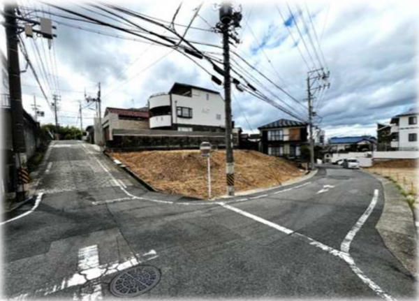 名古屋市千種区見附町、土地の前面道路を含む現地写真画像です