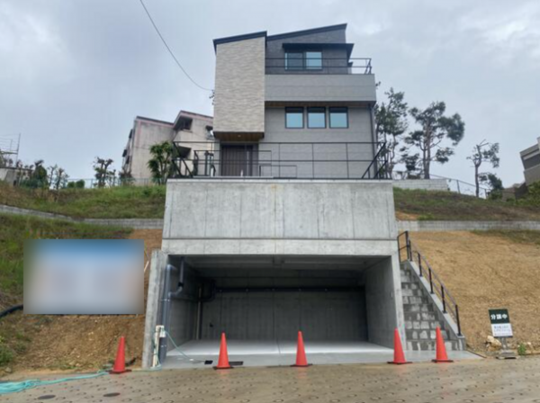 名古屋市千種区春里町、新築一戸建ての外観画像です